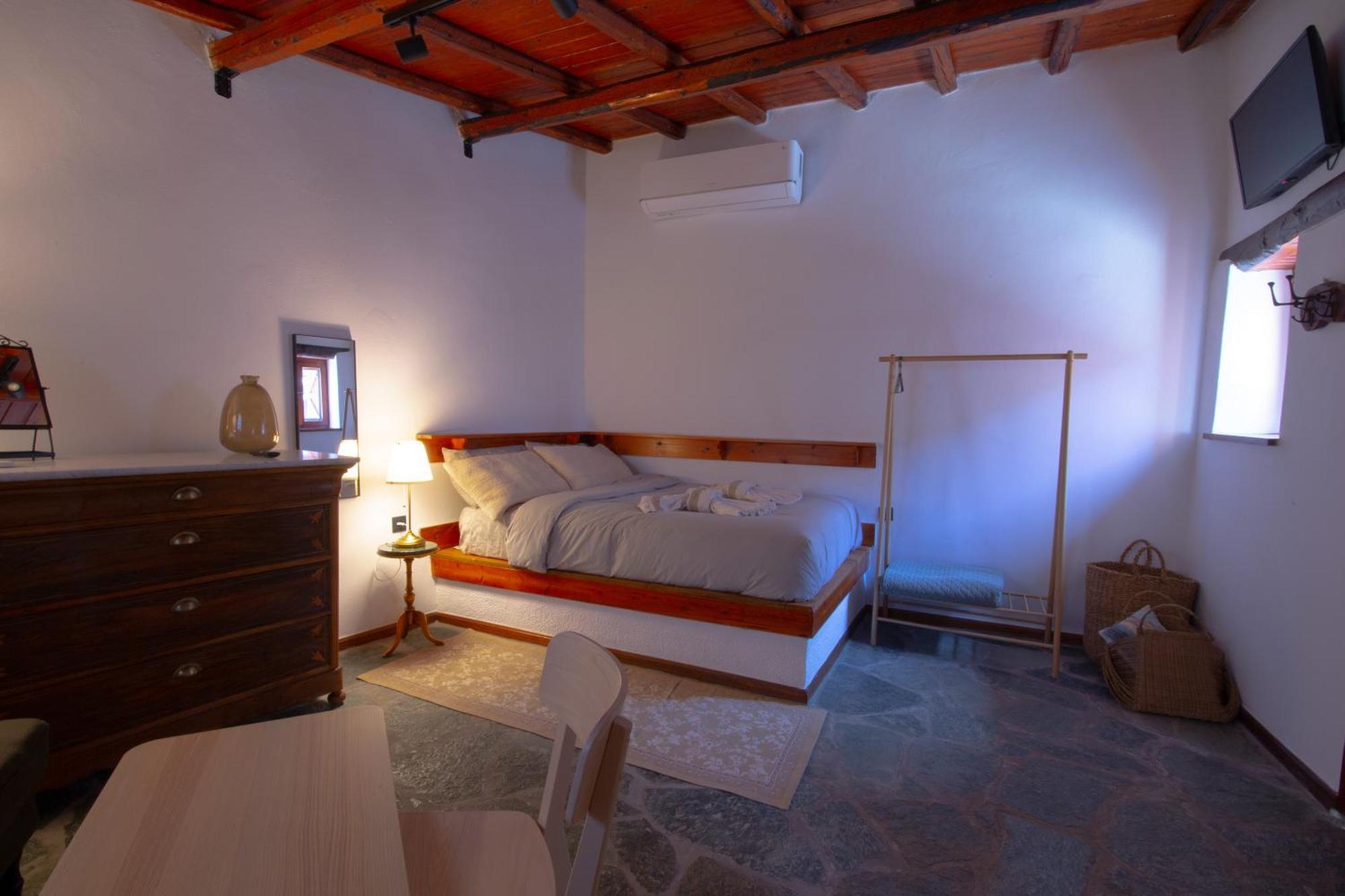Fteri Stone House In Platanos, Akrata Apartment Ngoại thất bức ảnh