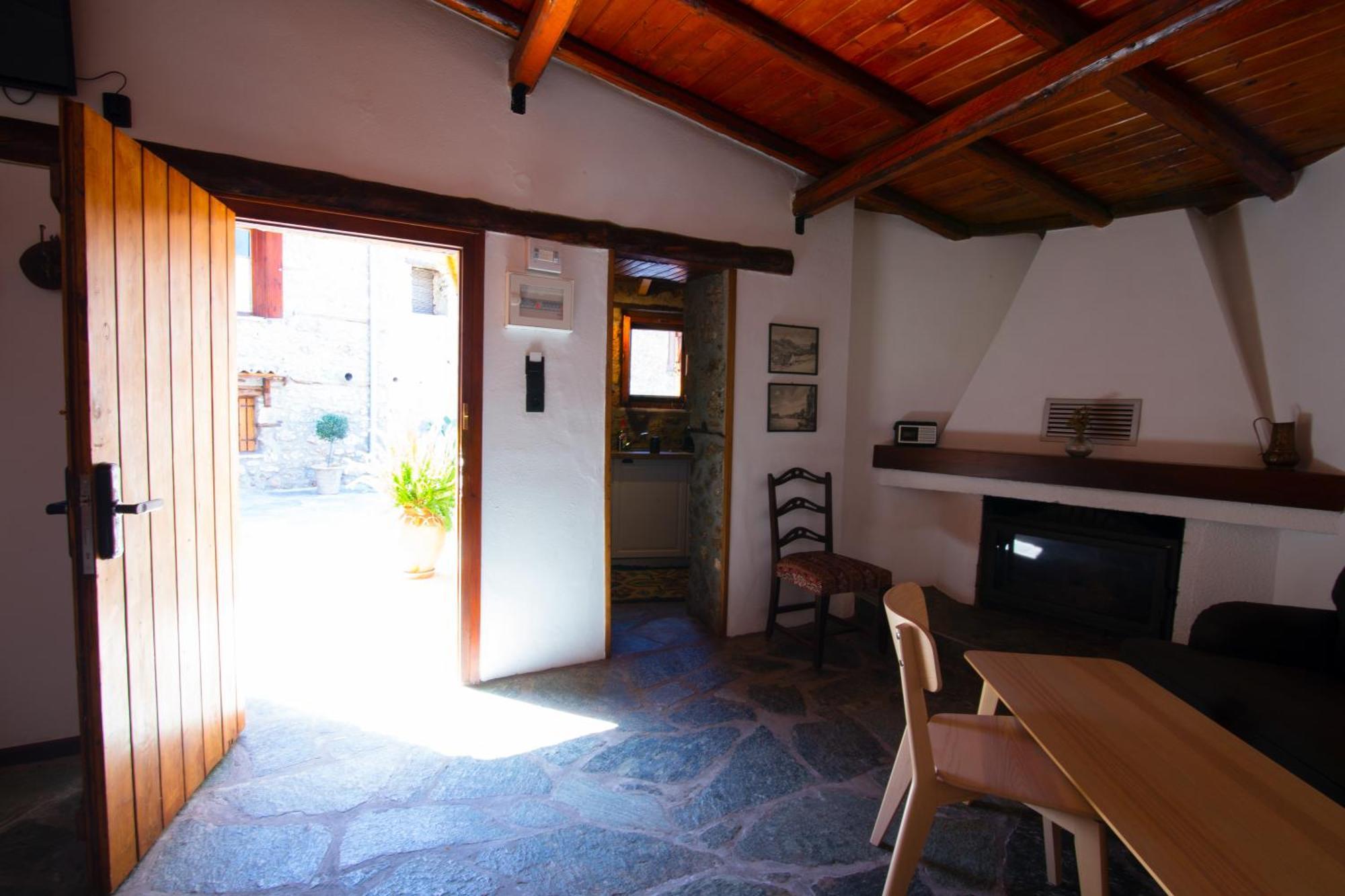 Fteri Stone House In Platanos, Akrata Apartment Ngoại thất bức ảnh